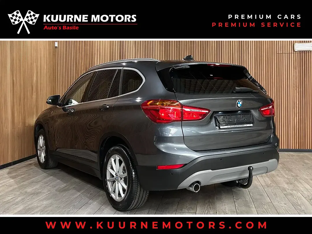 BMW X1 - Thumbnail 2