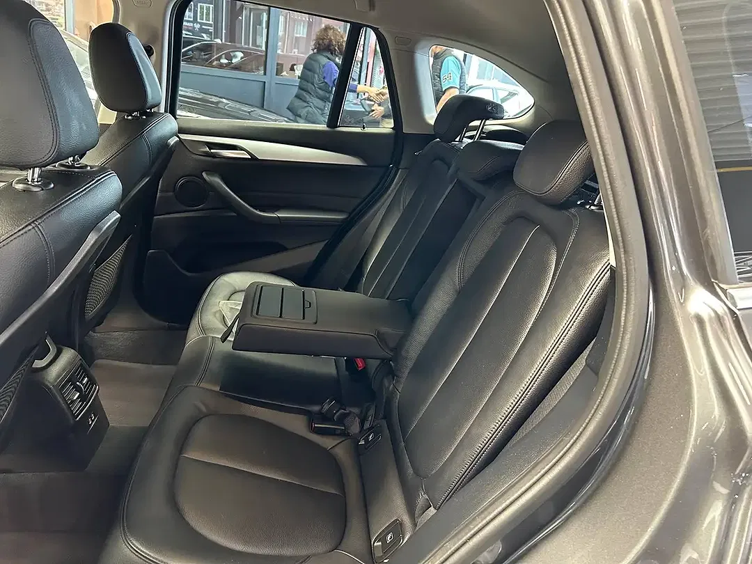 BMW X1 - Thumbnail 8