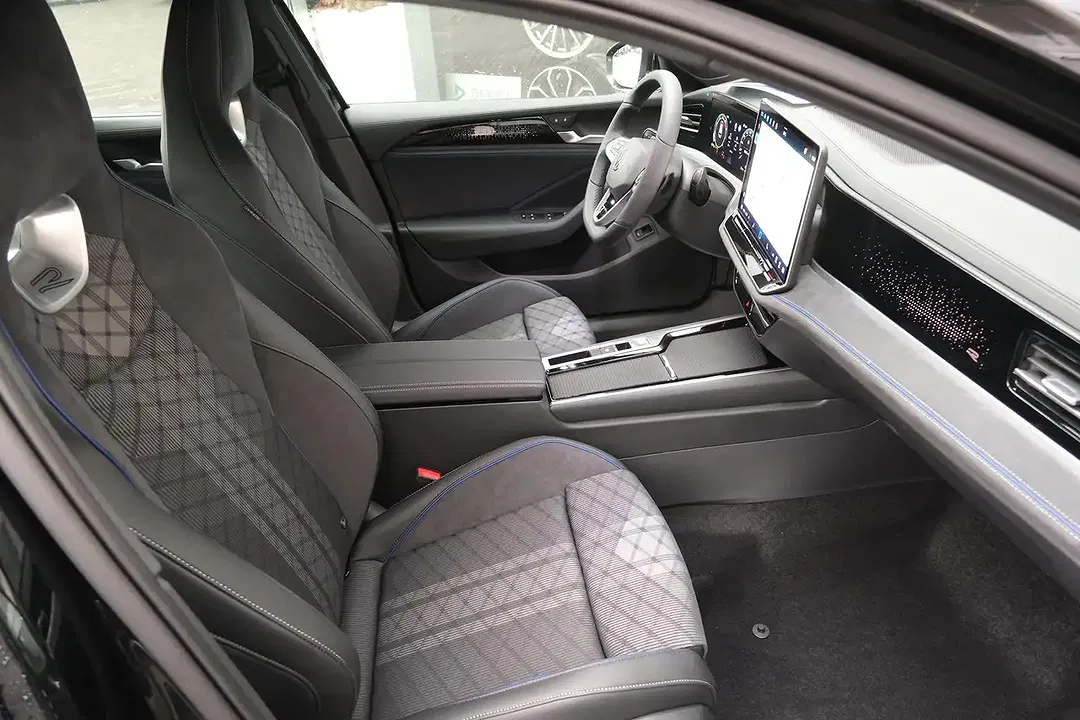Volkswagen Passat Variant - Thumbnail 6