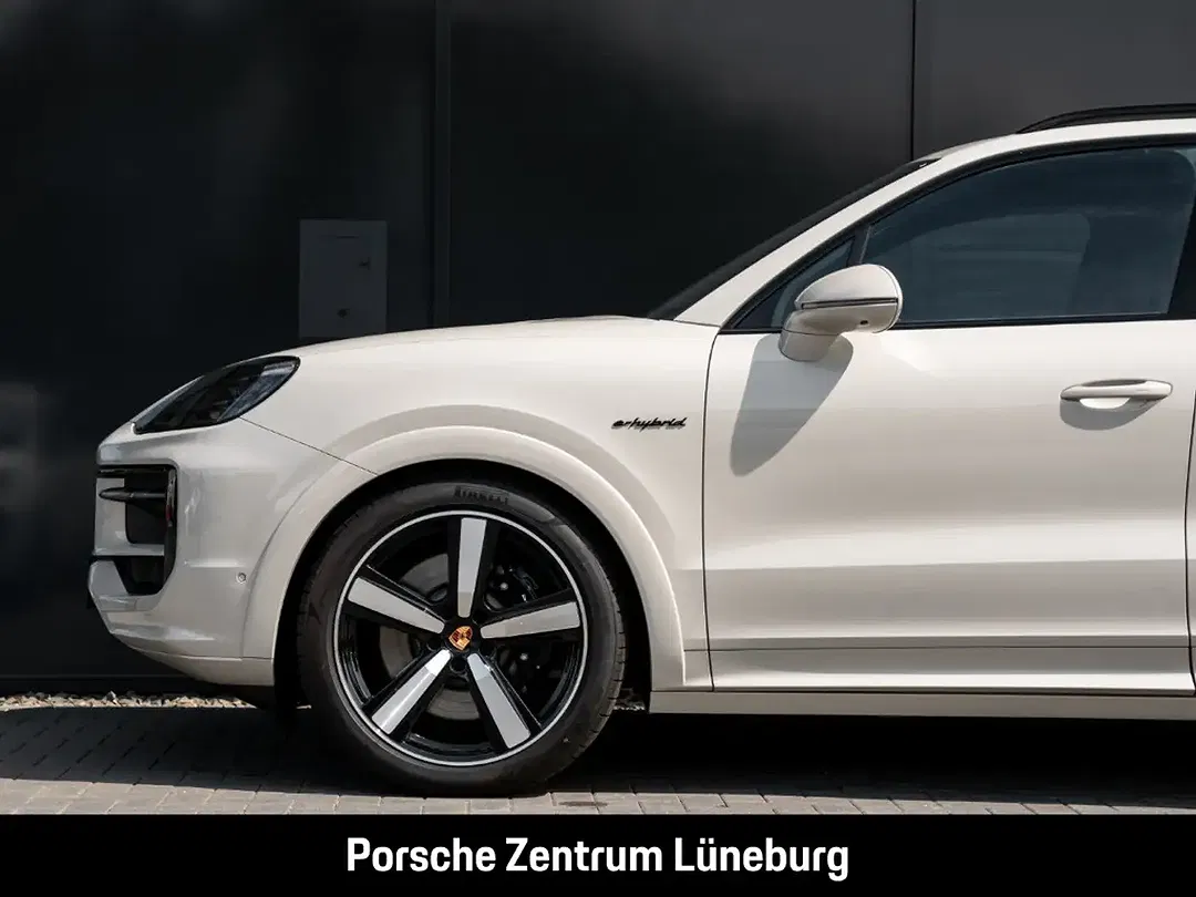 Porsche Cayenne - Thumbnail 12