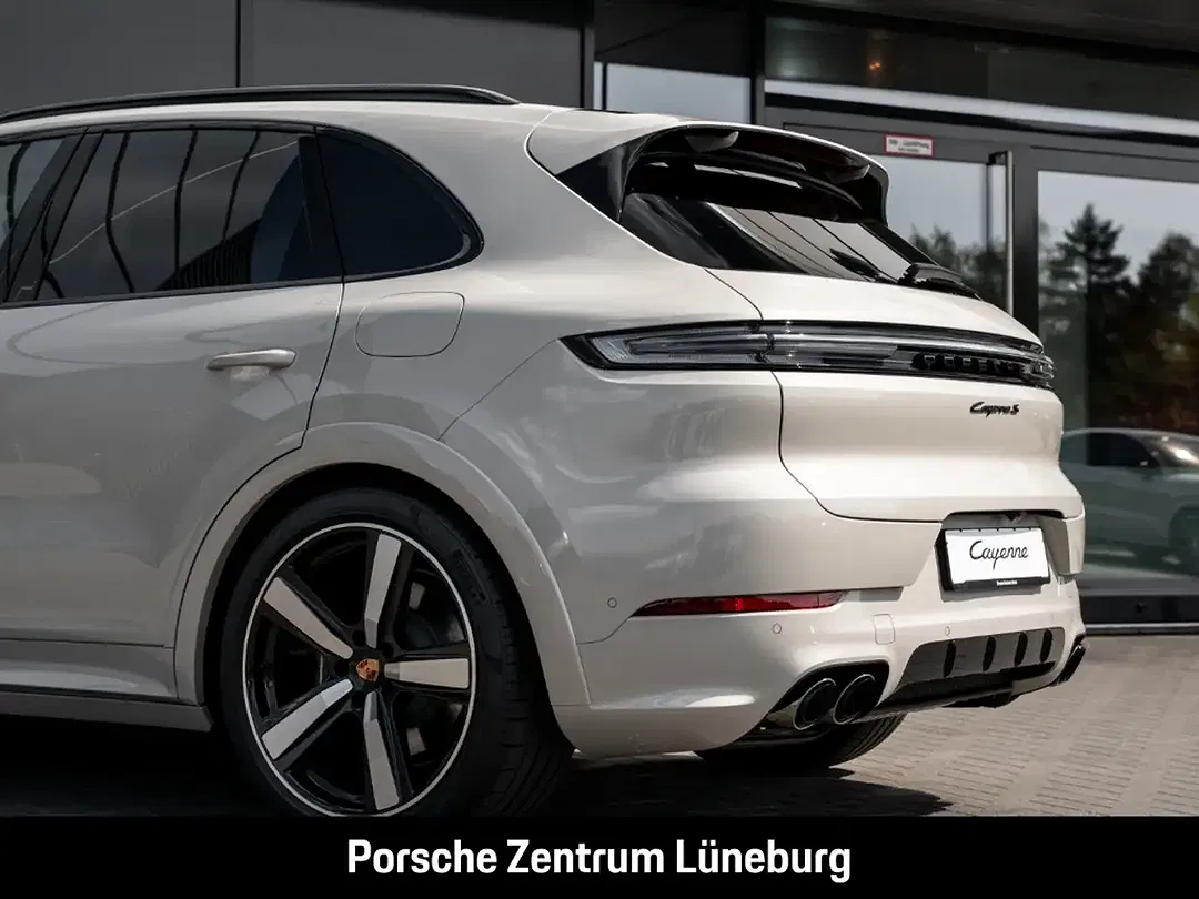 Porsche Cayenne - Thumbnail 15