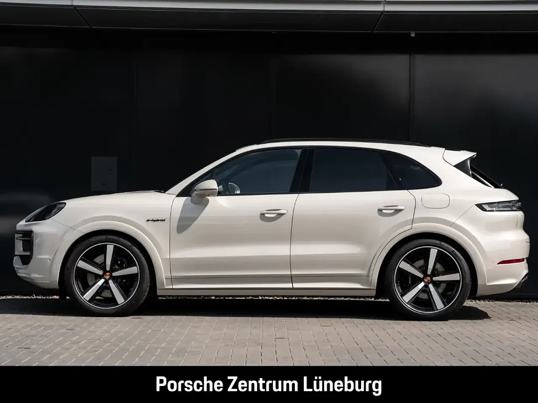 Porsche Cayenne - Thumbnail 2