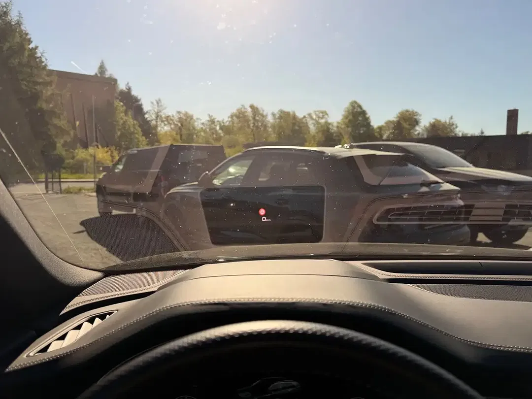 Audi RS Q8 - Thumbnail 13