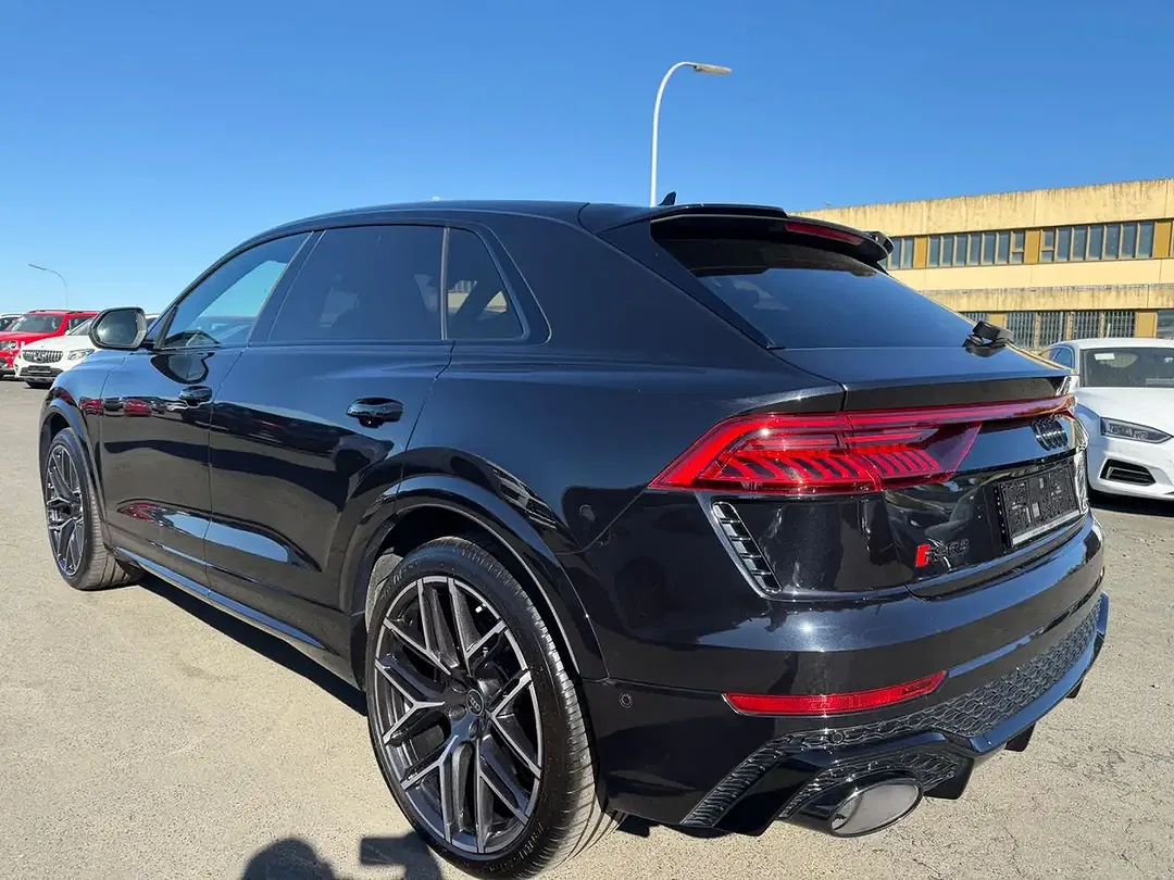 Audi RS Q8 - Thumbnail 7