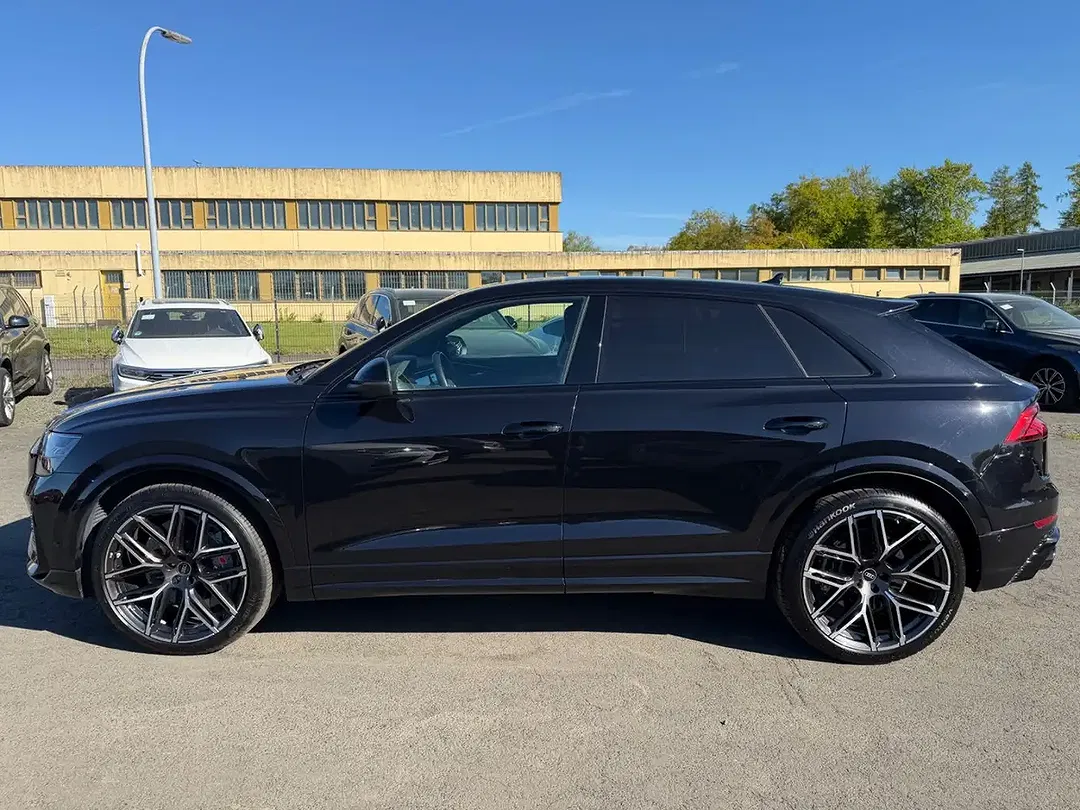 Audi RS Q8 - Thumbnail 8
