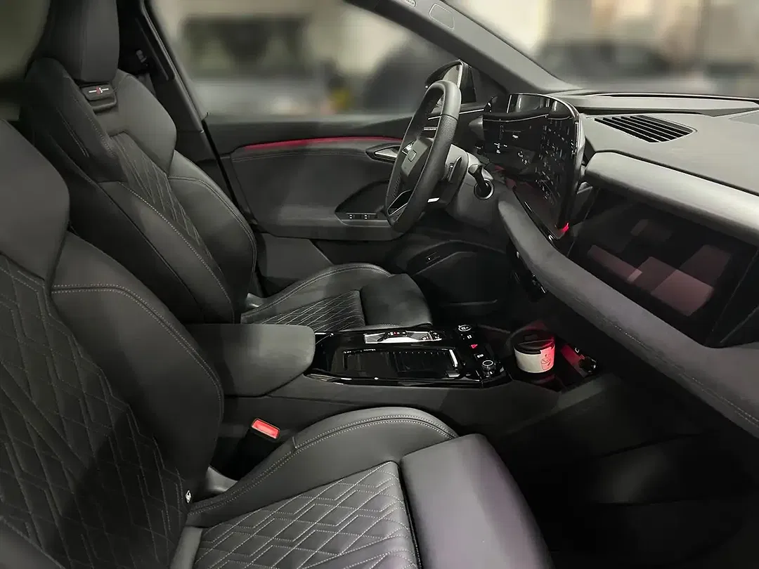 Audi Q6 e-tron - Thumbnail 15