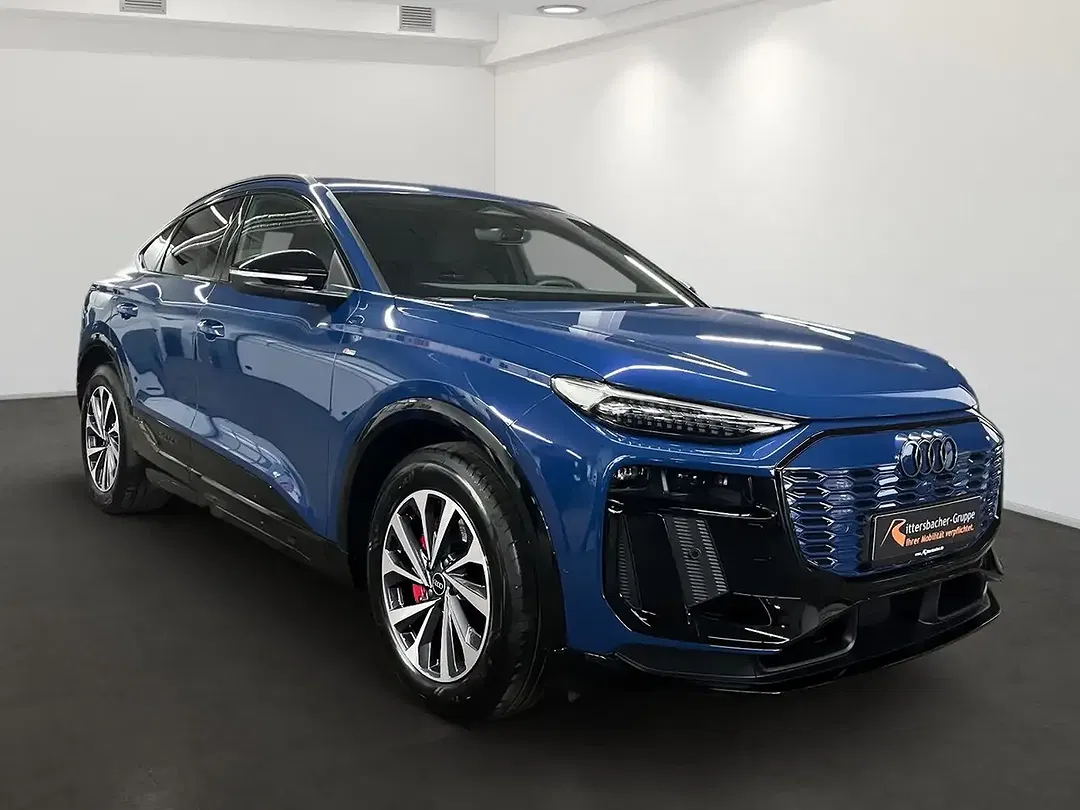 Audi Q6 e-tron - Thumbnail 3