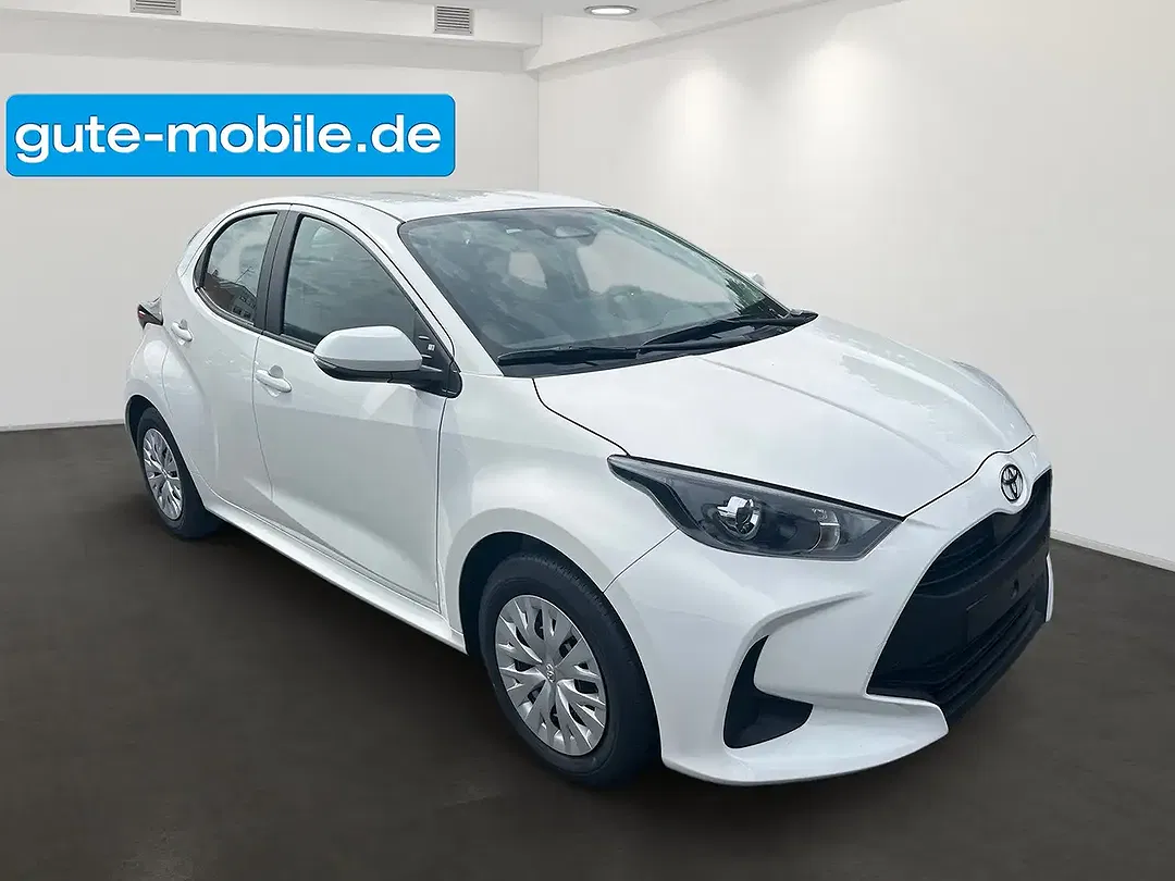 Toyota Yaris - Thumbnail 2