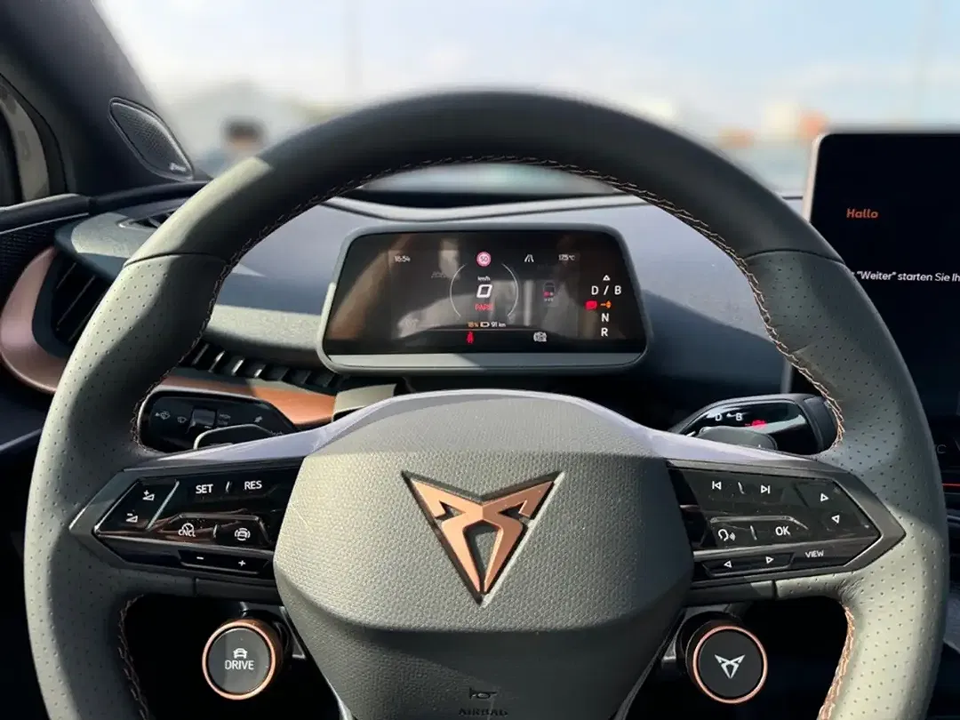 CUPRA Tavascan - Thumbnail 15