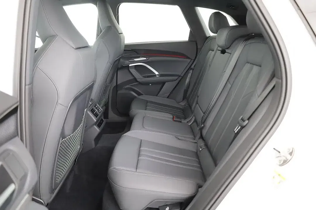 Audi Q5 - Thumbnail 11