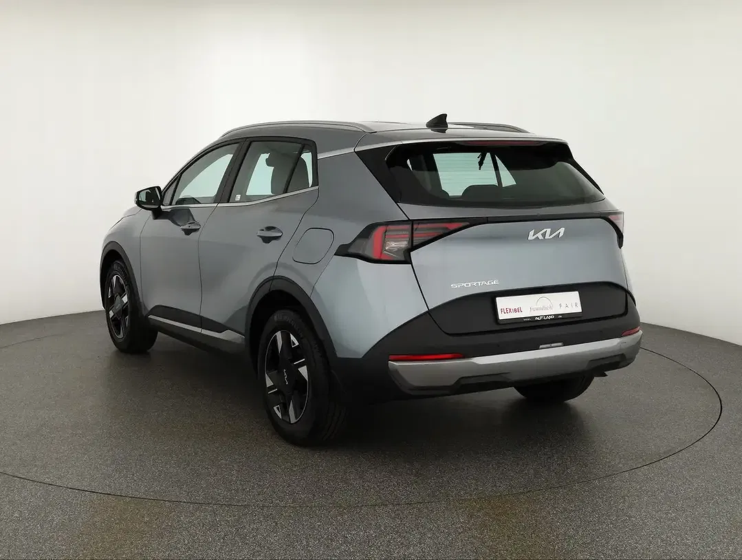 Kia Sportage - Thumbnail 2