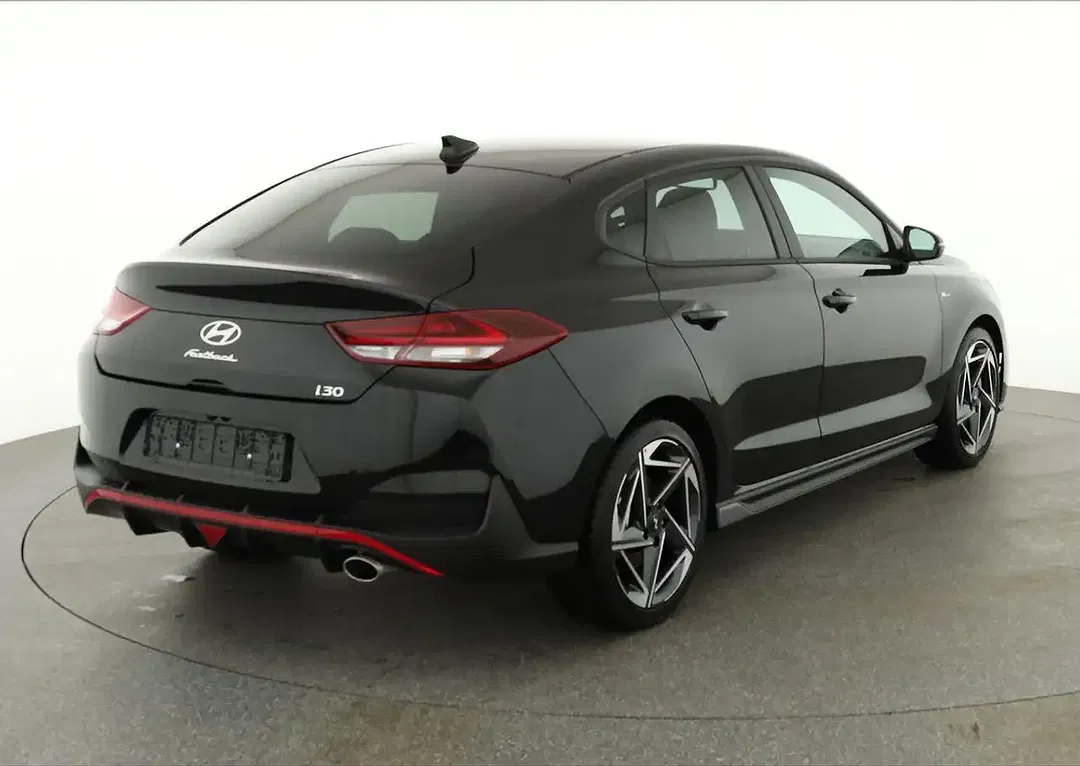 Hyundai i30 - Thumbnail 2