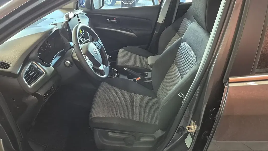Suzuki S-Cross - Thumbnail 6