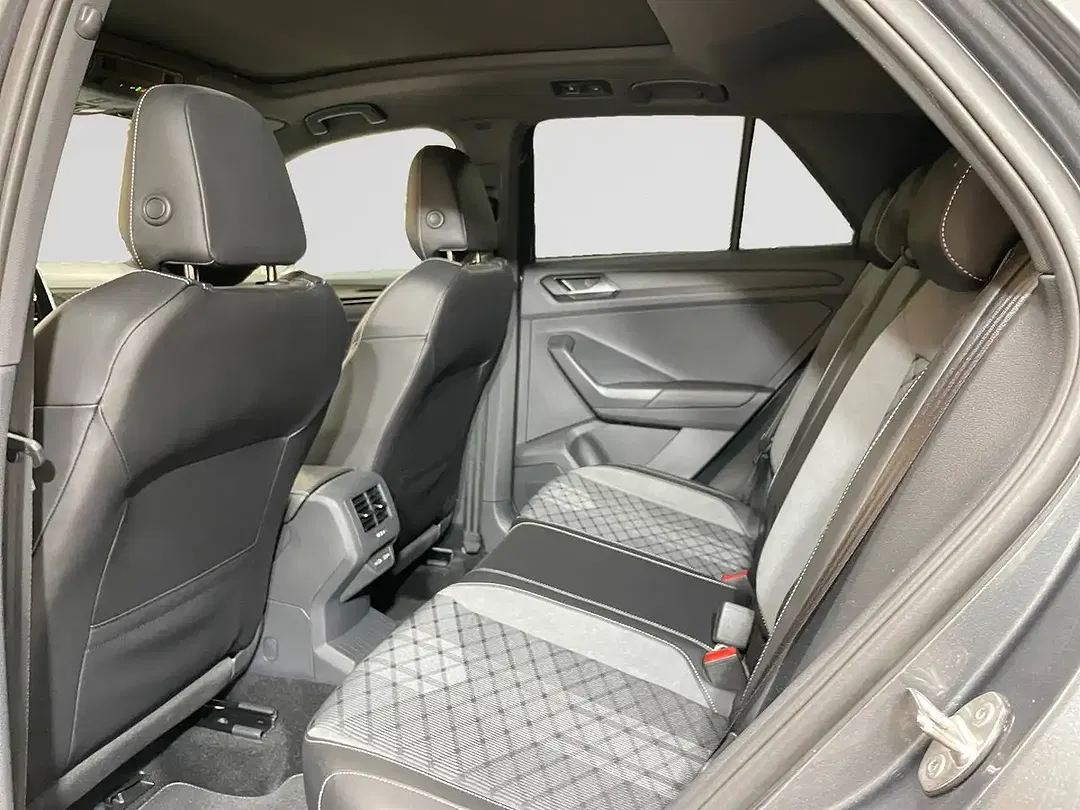 Volkswagen T-Roc - Thumbnail 7