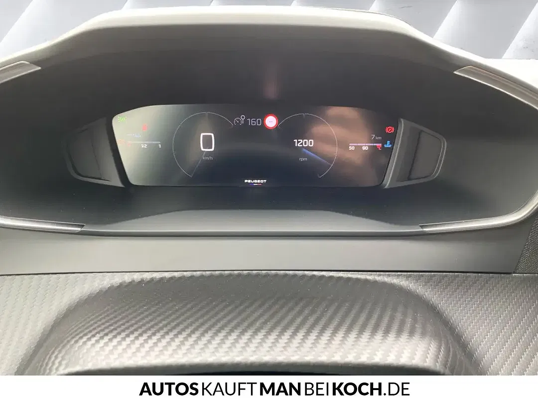 Peugeot 208 - Thumbnail 10