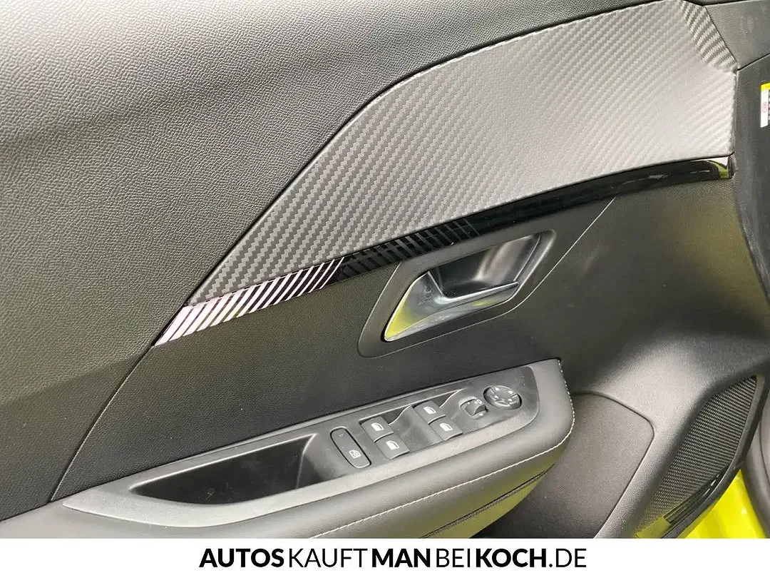 Peugeot 208 - Thumbnail 12