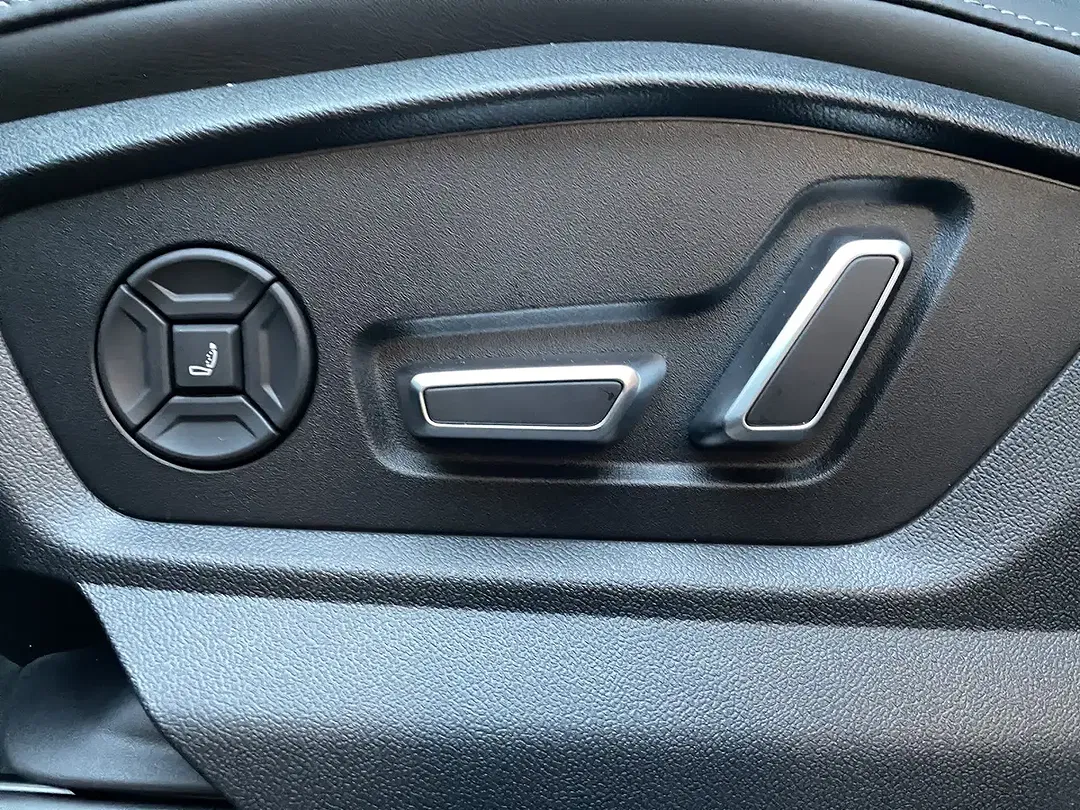 Audi Q8 - Thumbnail 13