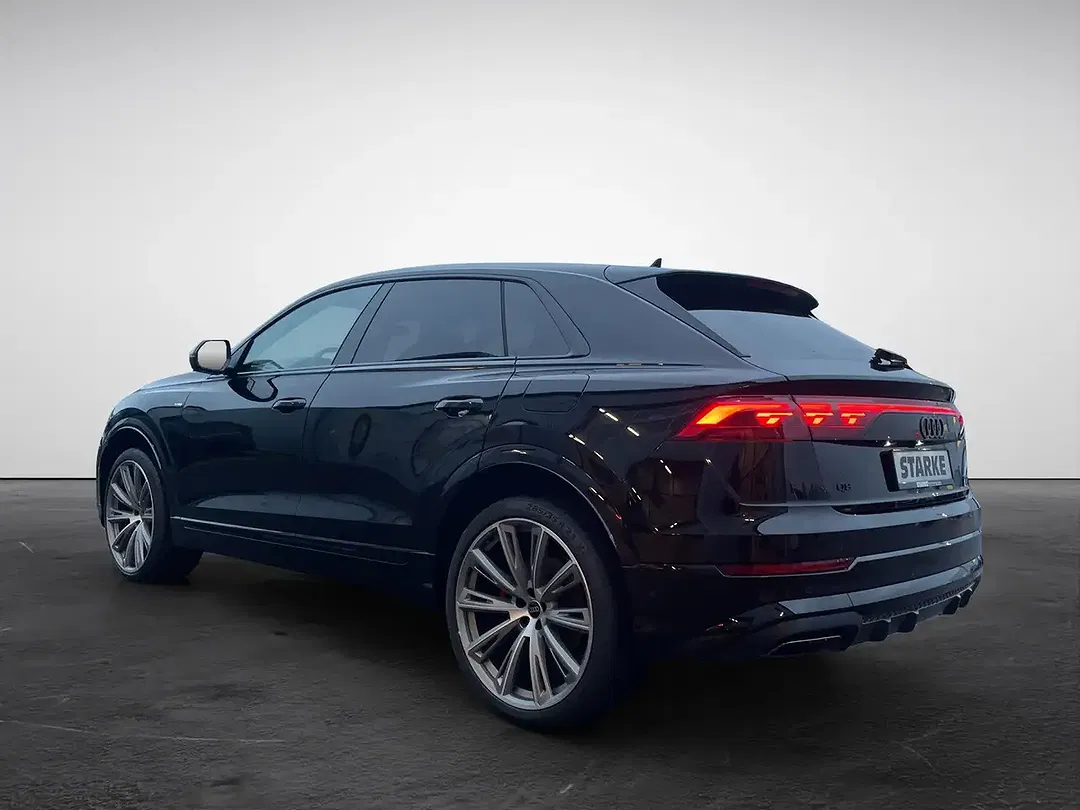 Audi Q8 - Thumbnail 3