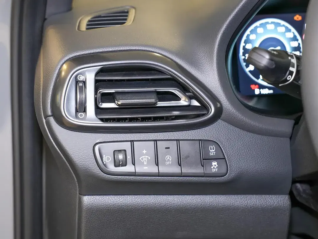 Hyundai i30 - Thumbnail 14