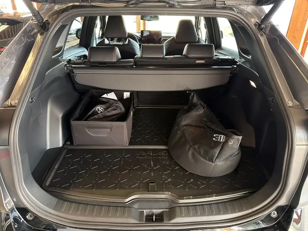 Toyota RAV 4 - Thumbnail 10