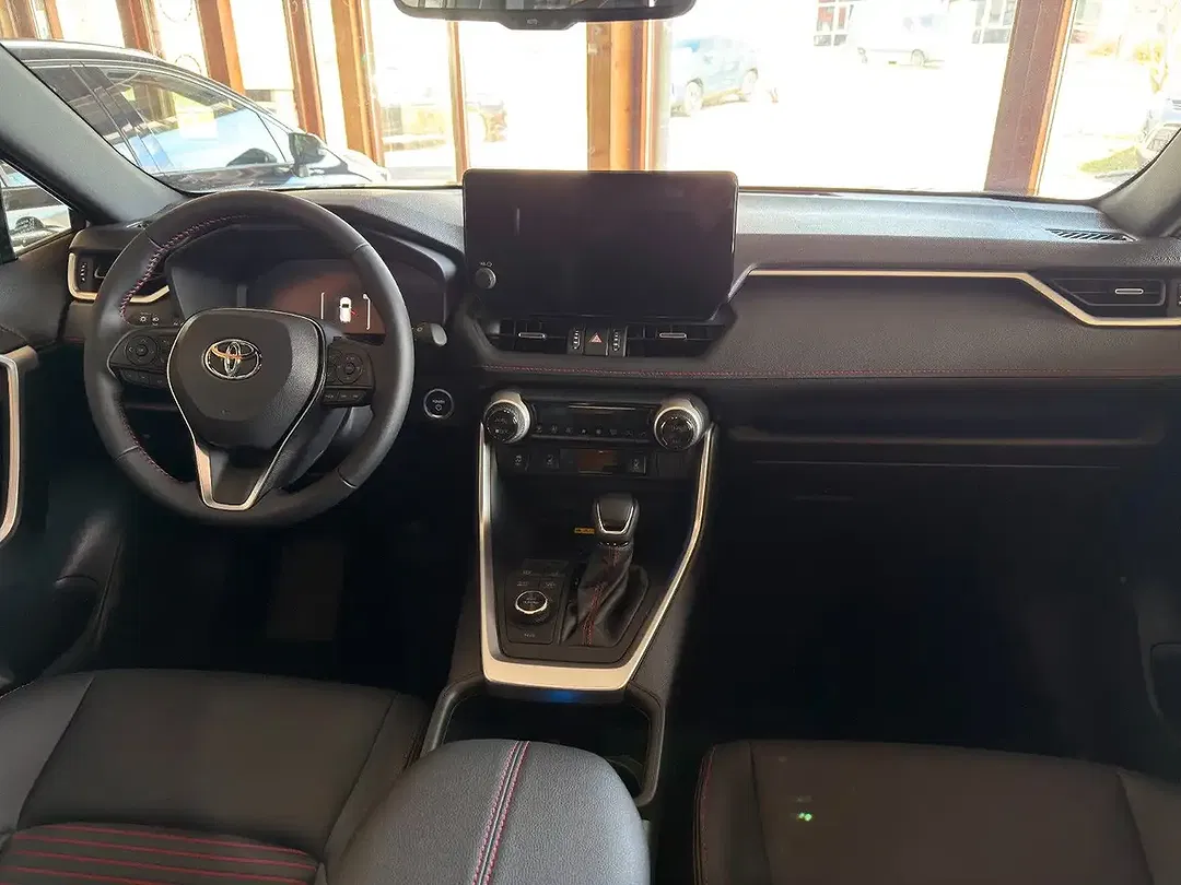 Toyota RAV 4 - Thumbnail 2