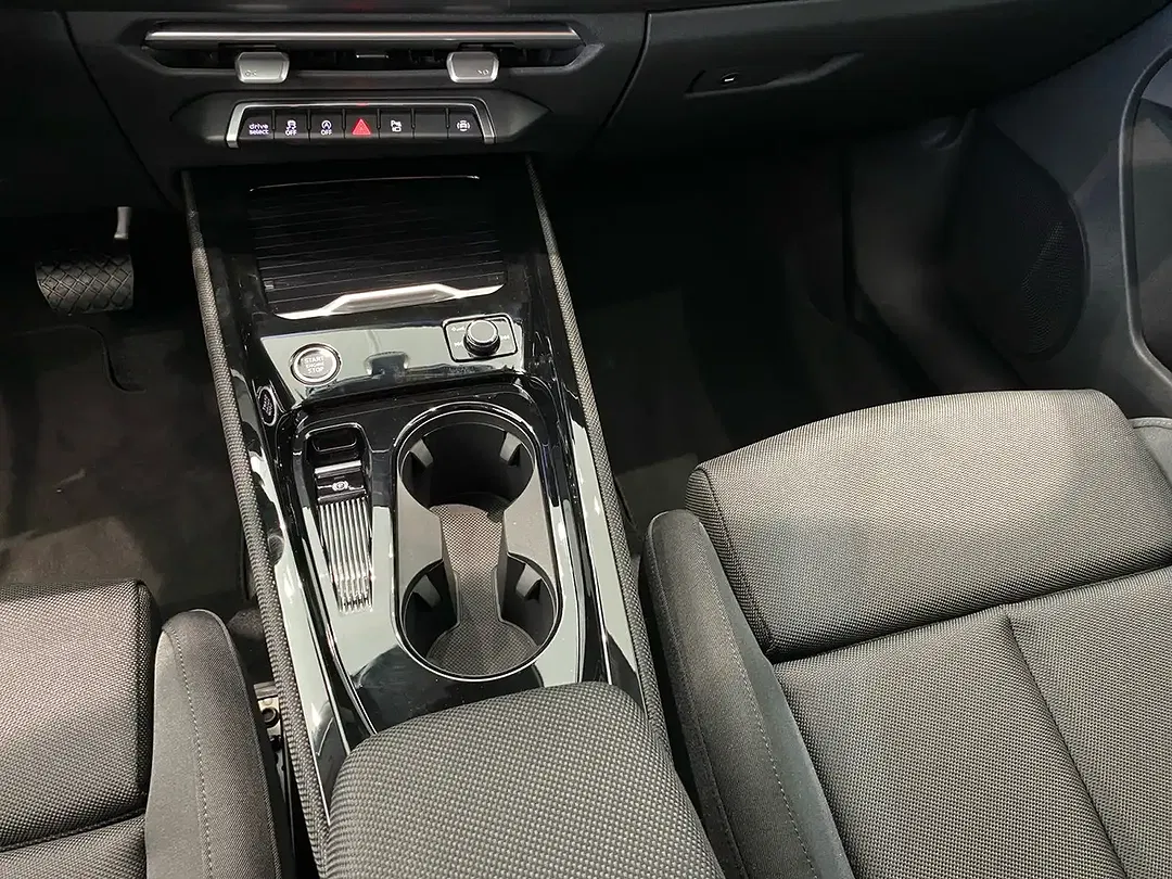 Audi Q3 - Thumbnail 7