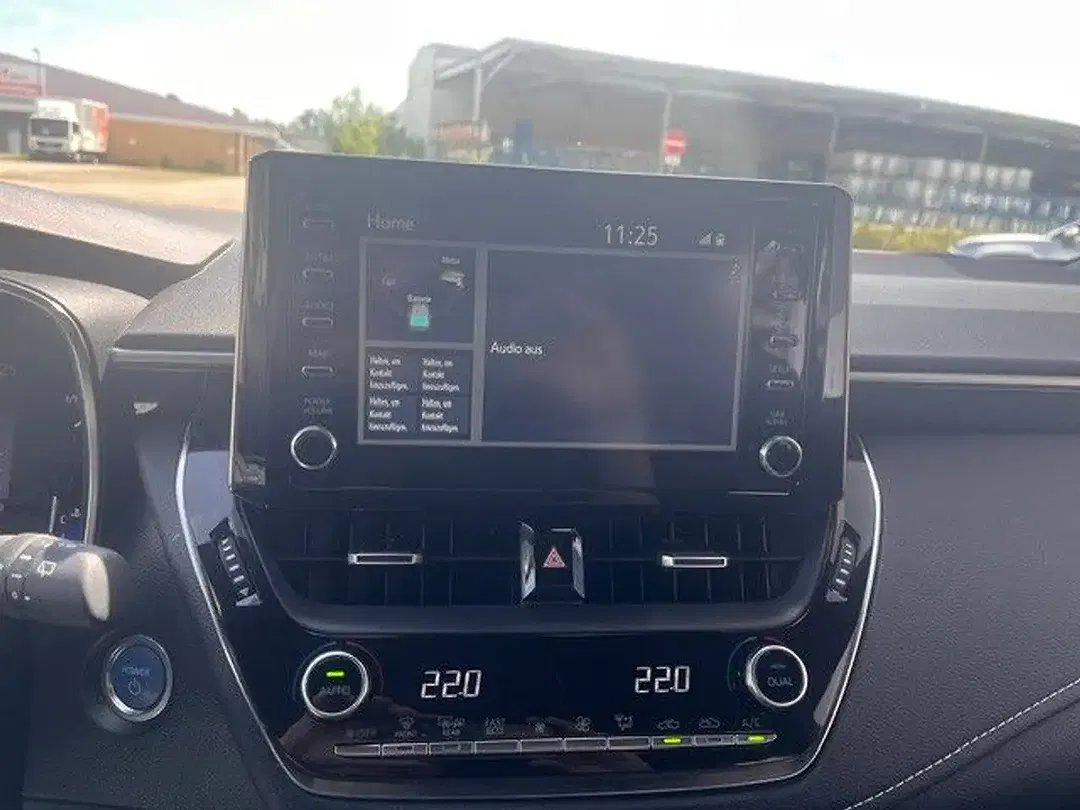Toyota Corolla - Thumbnail 14