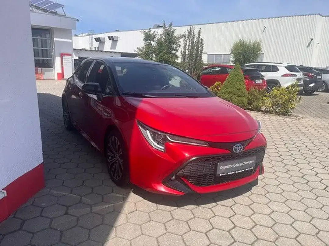 Toyota Corolla - Thumbnail 4