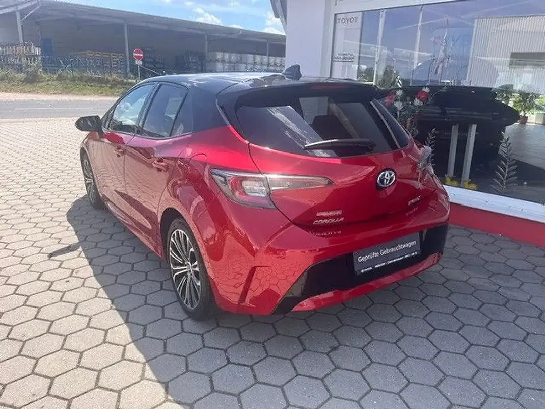 Toyota Corolla - Thumbnail 7