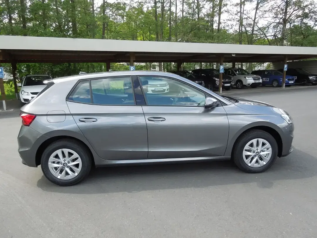 Skoda Fabia - Thumbnail 3