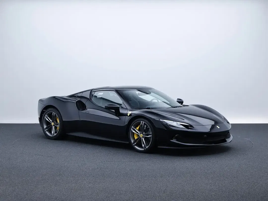 Ferrari 296 GTB - Thumbnail 4