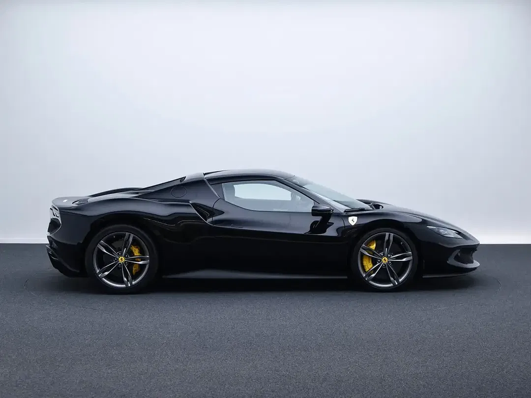 Ferrari 296 GTB - Thumbnail 5