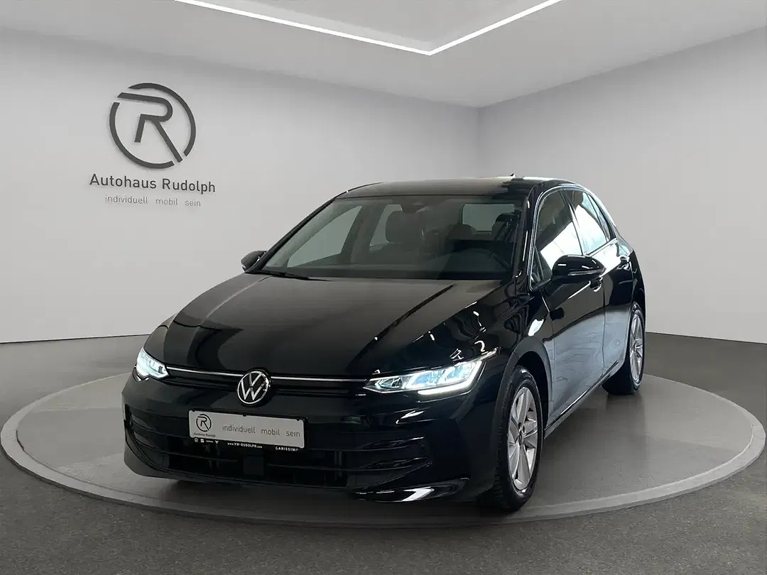 Volkswagen Golf - Thumbnail 1