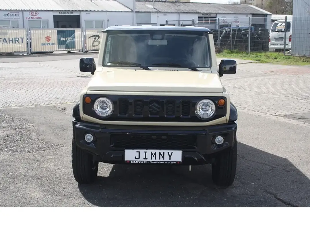 Suzuki Jimny - Thumbnail 1
