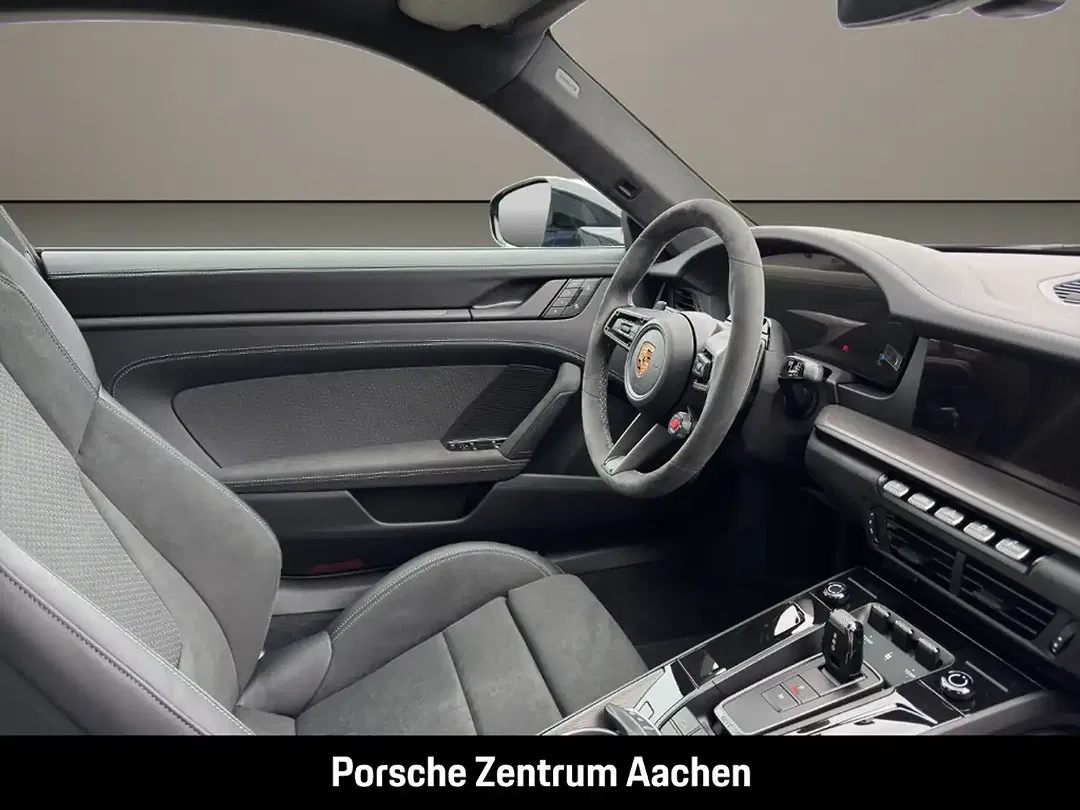 Porsche 992 - Thumbnail 12