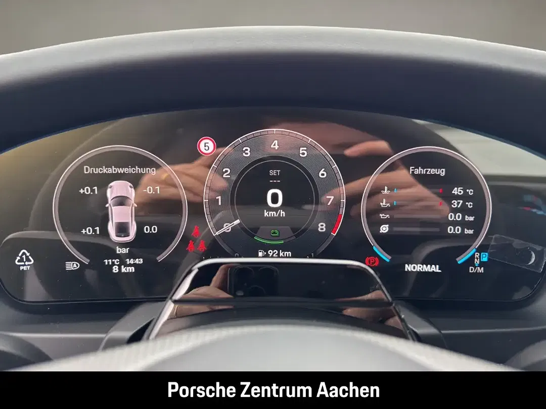 Porsche 992 - Thumbnail 15