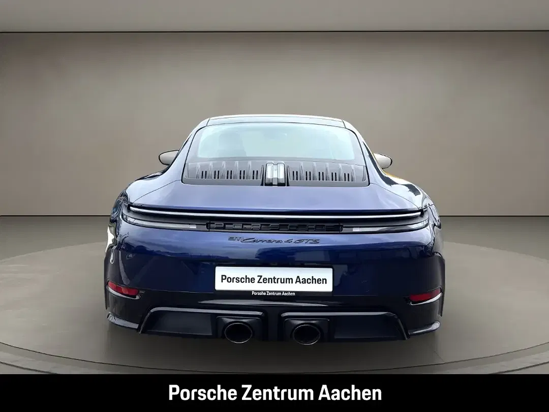 Porsche 992 - Thumbnail 5