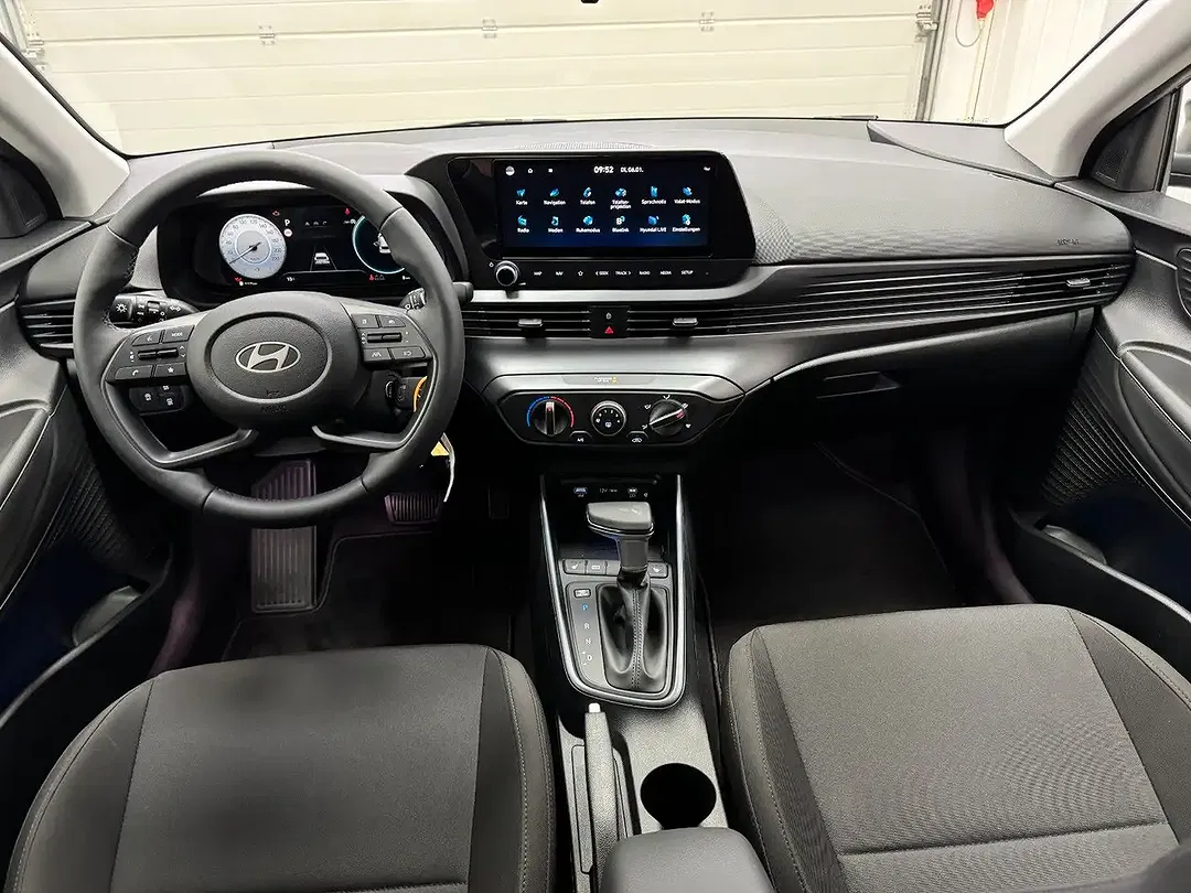 Hyundai i20 - Thumbnail 2