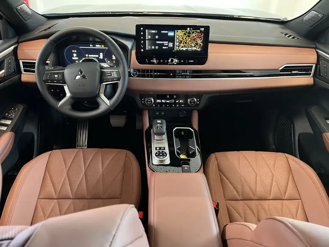 Mitsubishi Outlander - Thumbnail 7