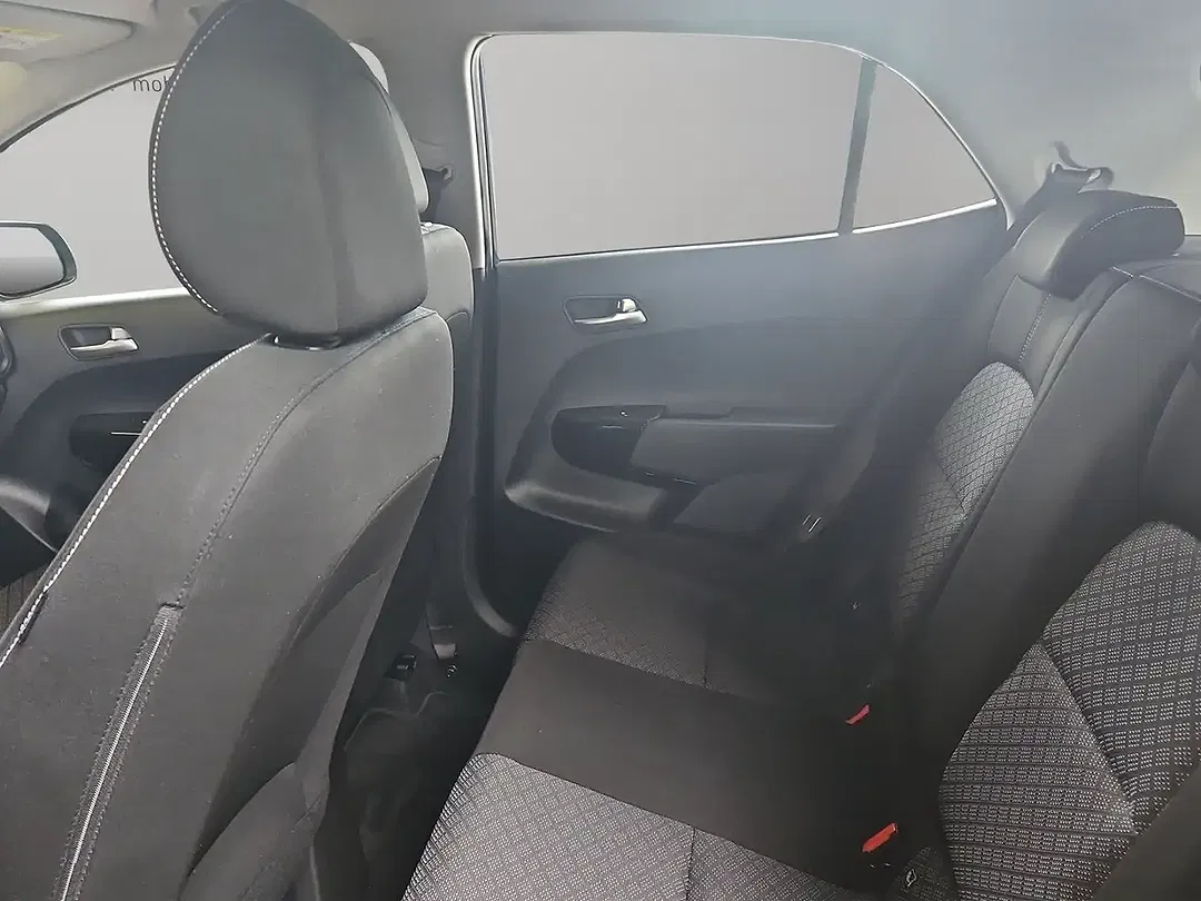Kia Picanto - Thumbnail 13