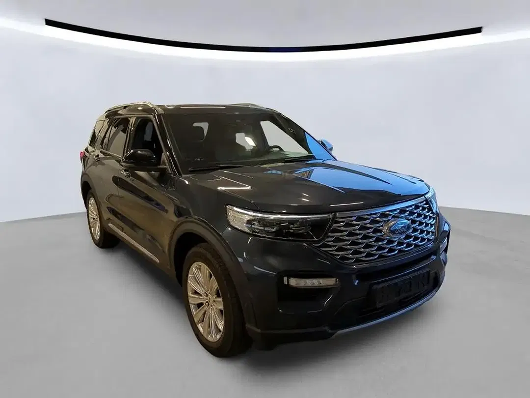 Ford Explorer Hybrid 4x4 Platinum