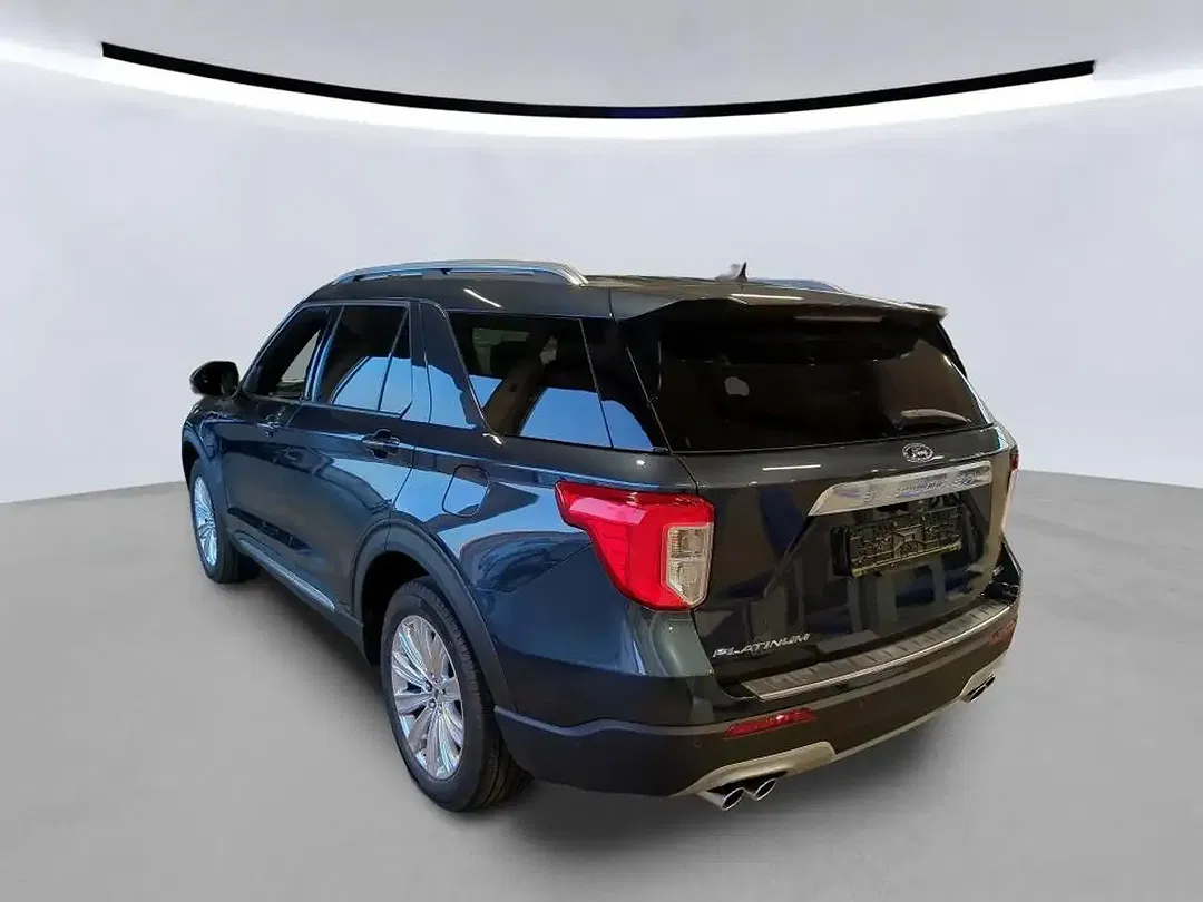 Ford Explorer - Thumbnail 4