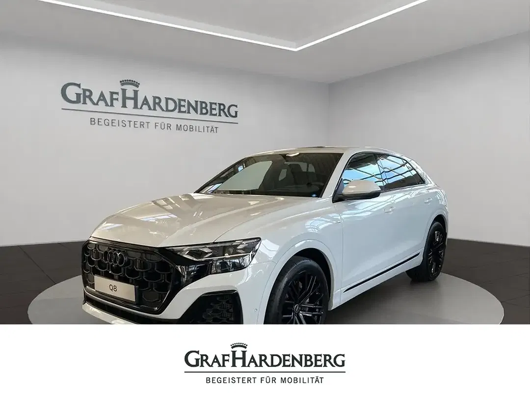 Audi Q8 - Thumbnail 1