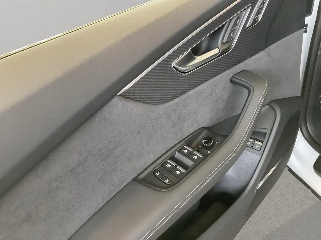Audi Q8 - Thumbnail 10