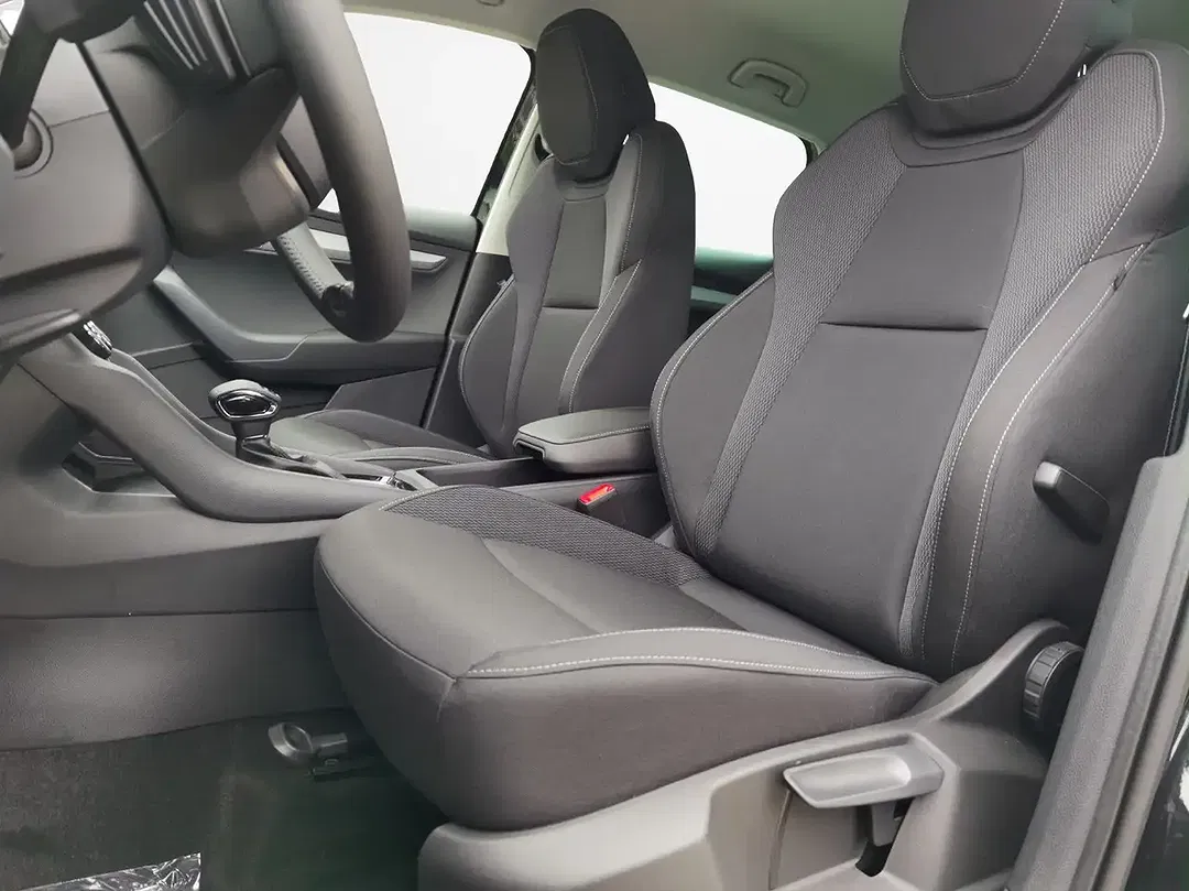 Skoda Karoq - Thumbnail 7