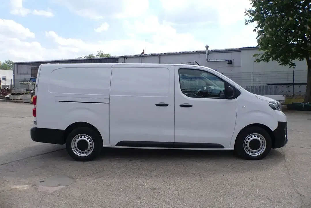 Toyota Proace - Thumbnail 4