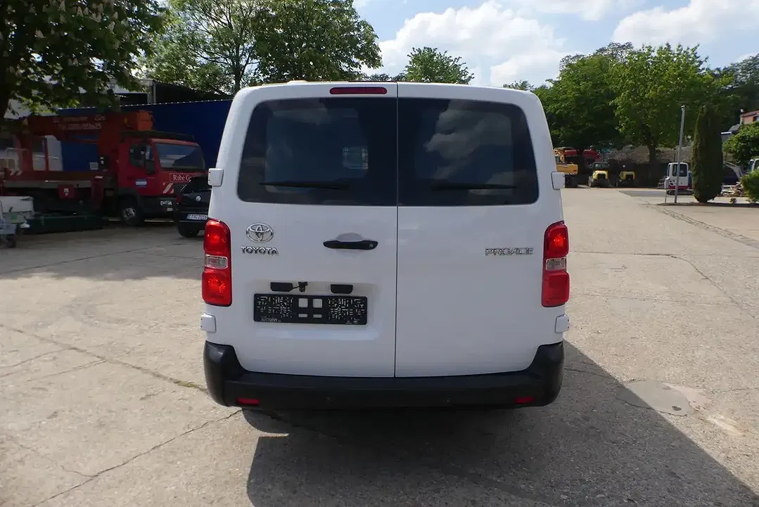 Toyota Proace - Thumbnail 6