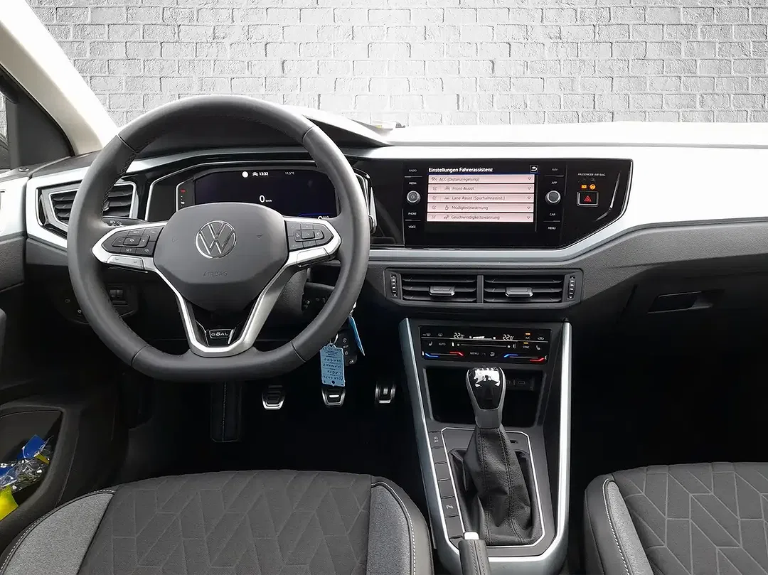 Volkswagen Polo - Thumbnail 12