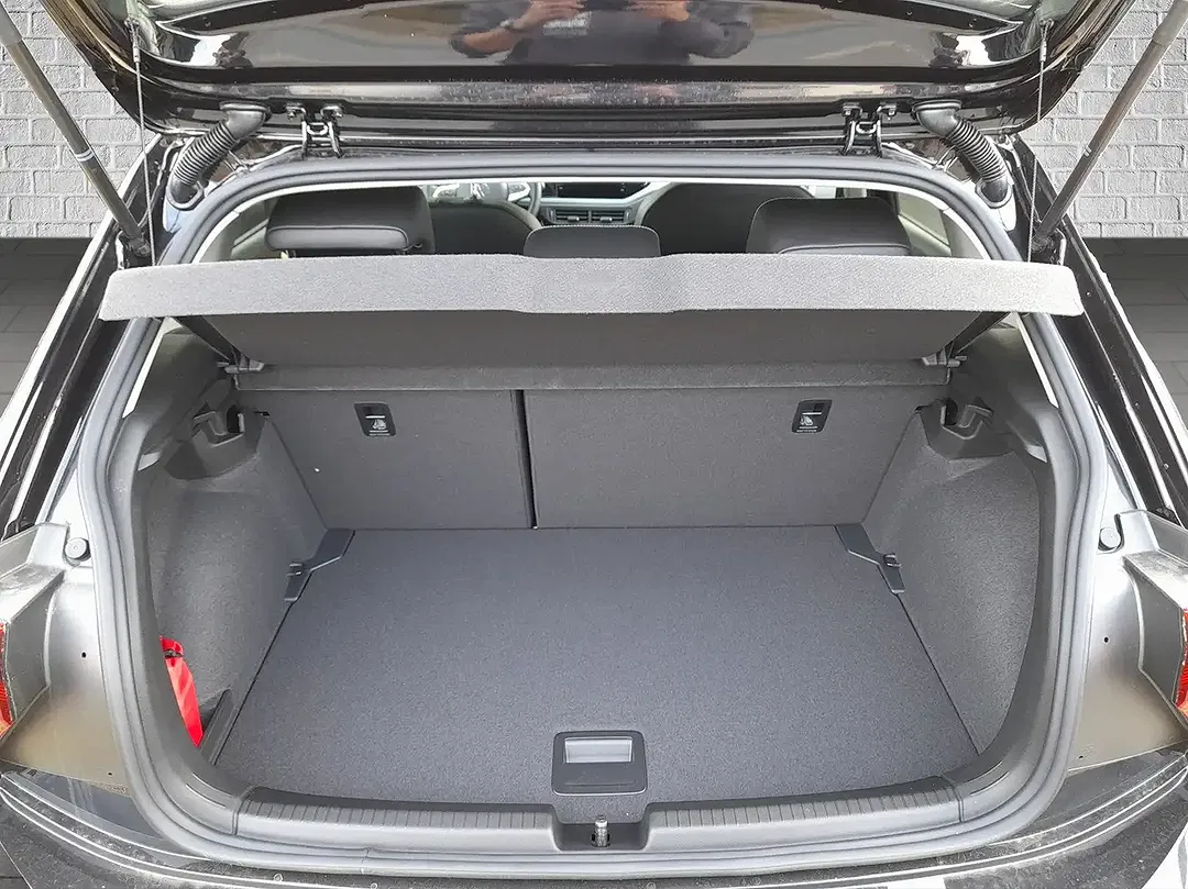 Volkswagen Polo - Thumbnail 14