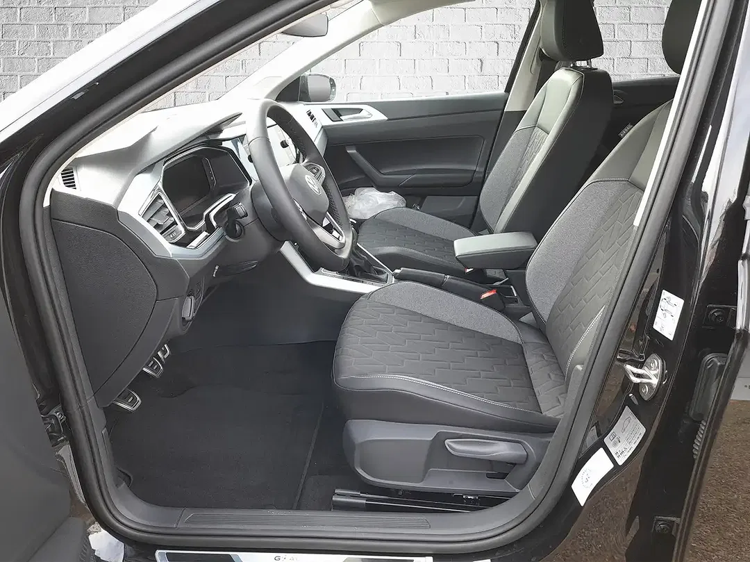Volkswagen Polo - Thumbnail 9